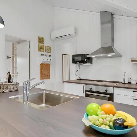 Amazing In With Kitchen *